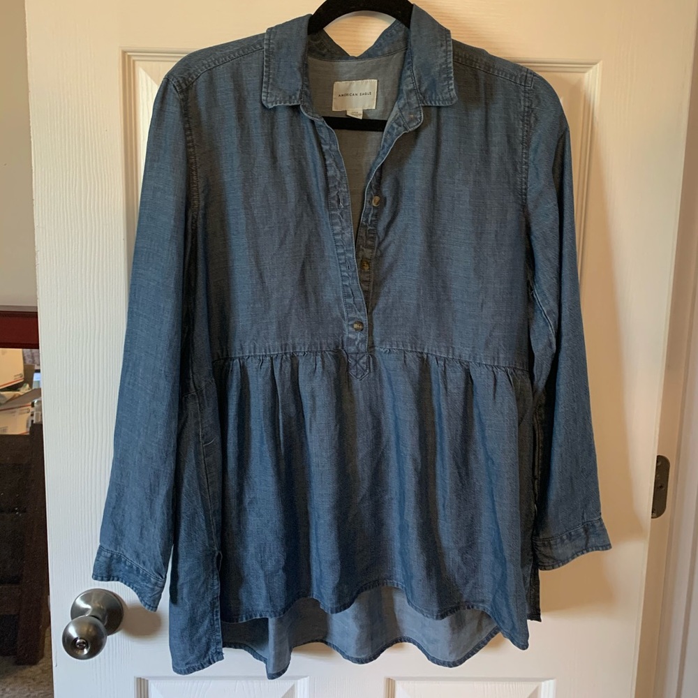 Chambray American Eagle half button tunic